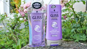 Des cheveux lisses comme les asiatiques ? T’y crois toi ?